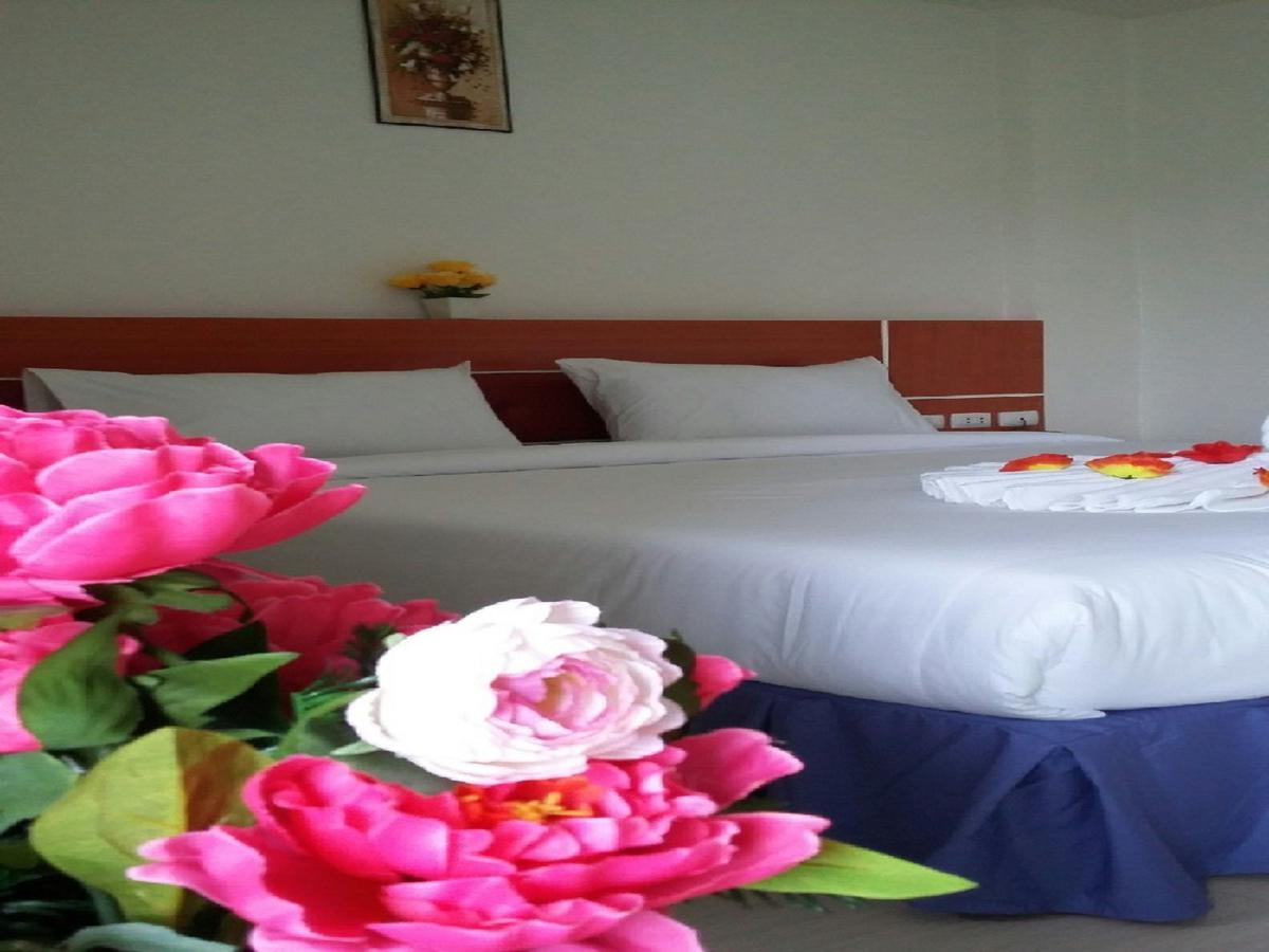 Fulla Place Patong Exterior photo