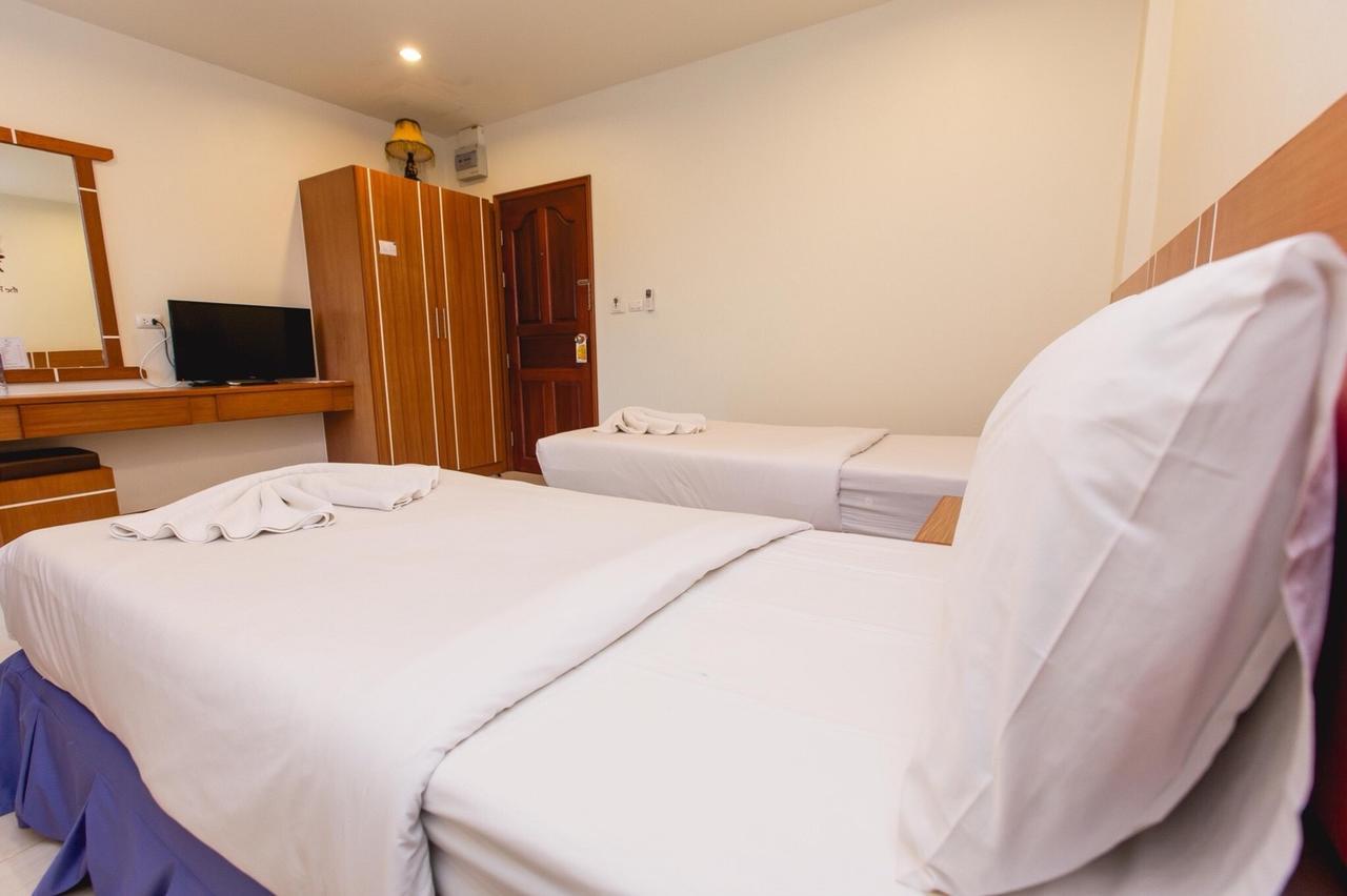 Fulla Place Patong Exterior photo