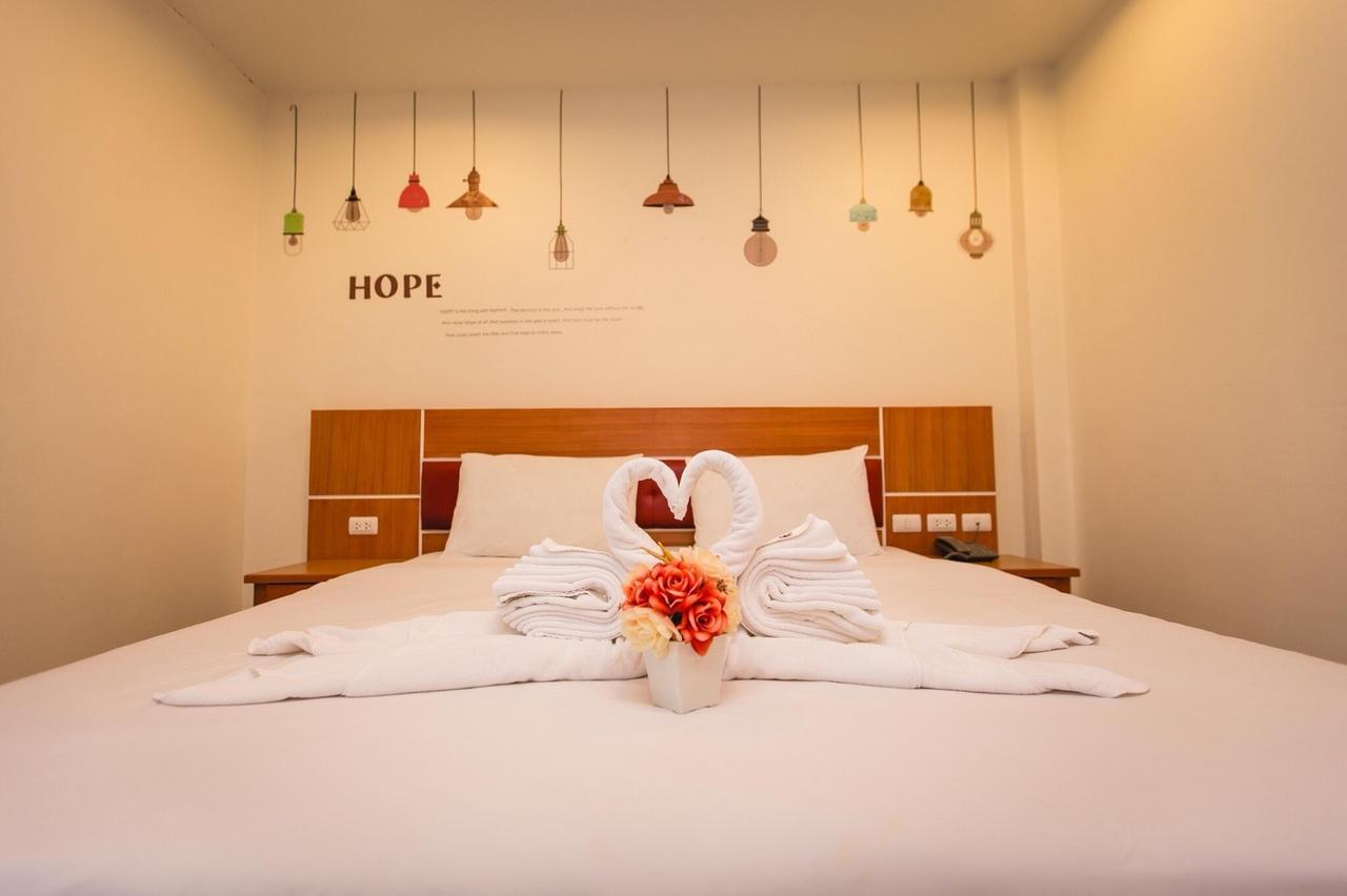 Fulla Place Patong Exterior photo