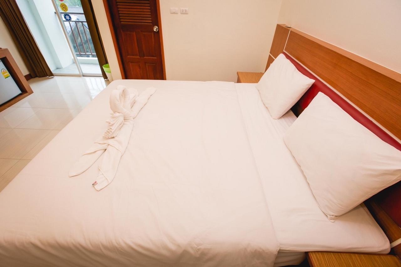 Fulla Place Patong Exterior photo