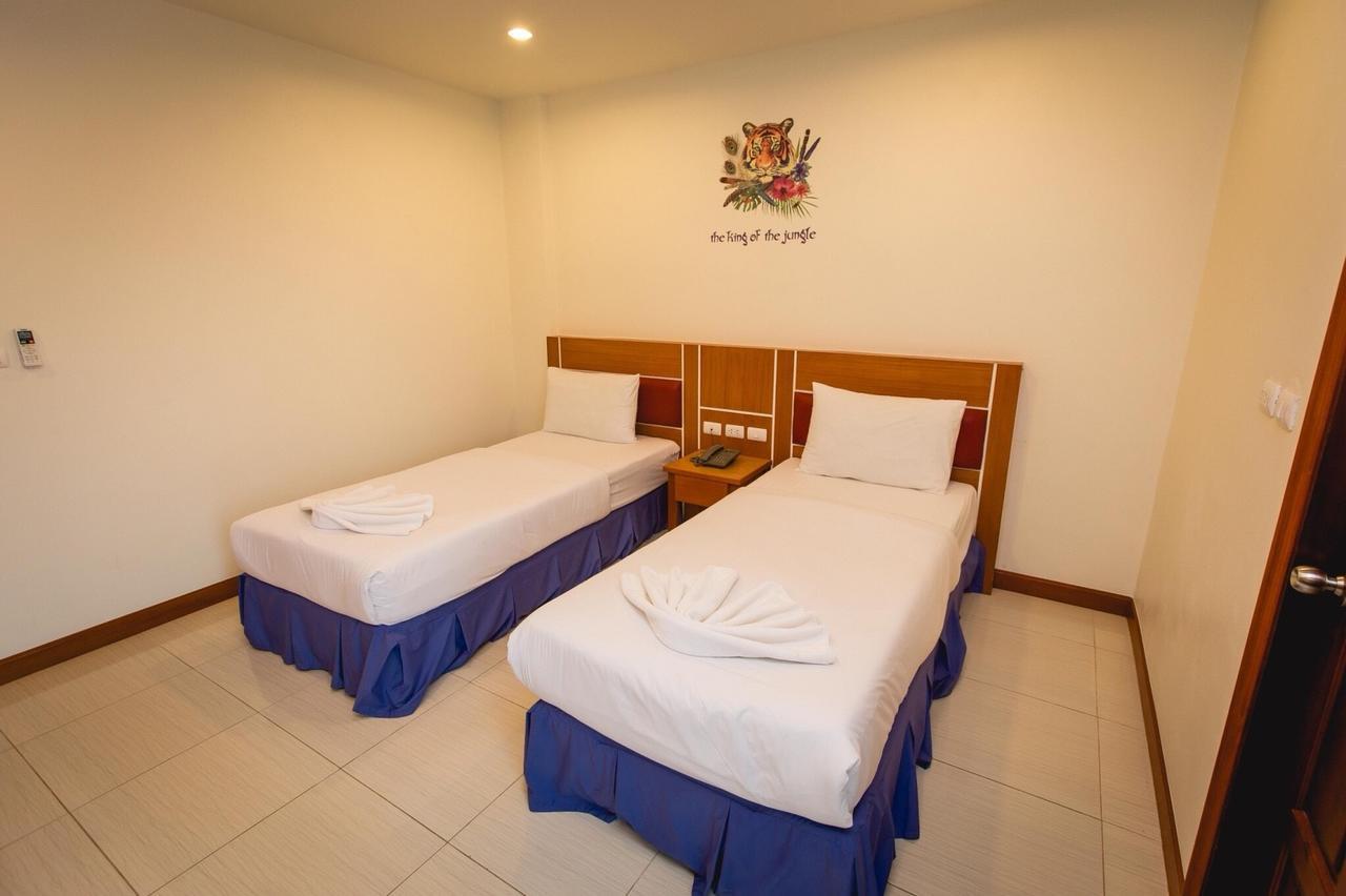 Fulla Place Patong Exterior photo