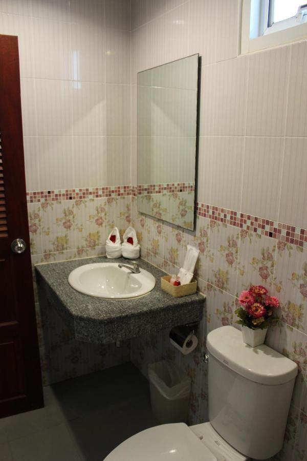Fulla Place Patong Exterior photo