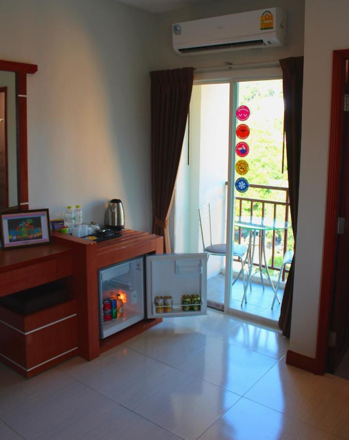 Fulla Place Patong Exterior photo